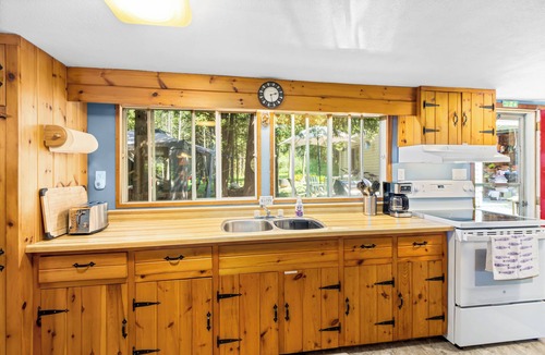 Northern Bruce Peninsula Cottage | Cottage ‘LUCA’