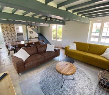 Rue House | Cottage Lucas