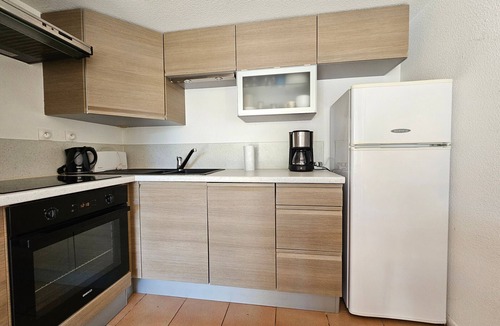 Beauvoir-sur-Mer House | Cottage Near Beach with Pool, Terrace & Pets Allowed