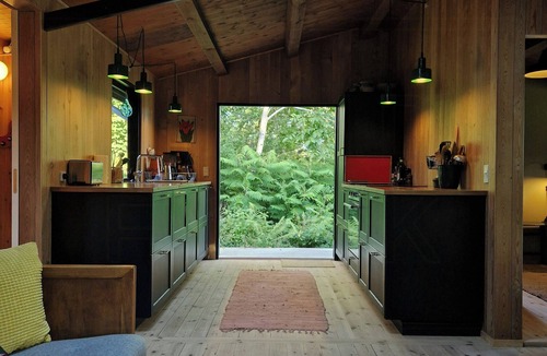 Melby House | Cottage near Hald Beach with large garden