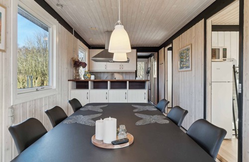 Arnager House | Cottage near idyllic peaceful sandy beach