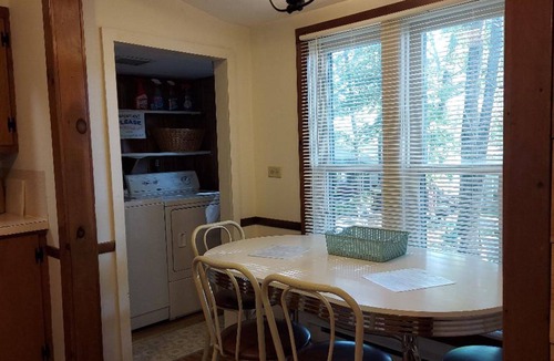 Lake George Cottage | Cottage - near Lake George & Saratoga & Adirondacks