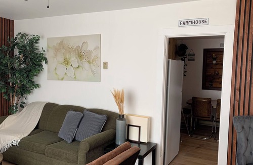 Oak Point Cottage | Cottage near lake manitoba