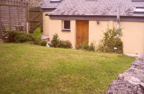 Penrose Cottage | Cottage near Porthcothan Beach