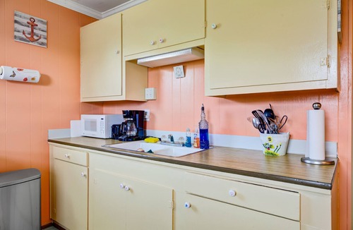 Cypremort Point Cottage | Cottage Near The Bay!