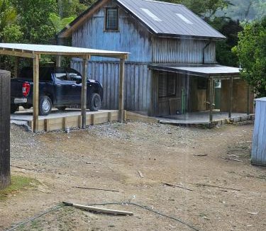 Puhoi Bed & Breakfast | Cottage