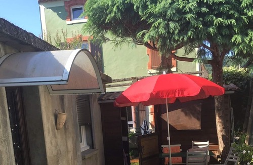 Saint-Amans-Valtoret Apartment | Cottage of the green house (2 steps from the greenway)
