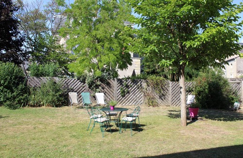 Le Puy-Notre-Dame Cottage | Cottage of the Château de la Paleine