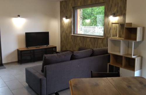 Mottier Cottage | Cottage of the still