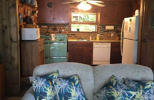 Minden House | Cottage offering kayaking with serenity by the lake