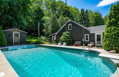 Meaford Cottage | Cottage on 5 Private Acres, Heated Pool & Hot Tub