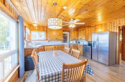 Lion's Head House | Cottage on Georgian Bay, Sleeps 6!