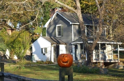 Phoenixville Cottage | Cottage on Historic Gentleman's Farm