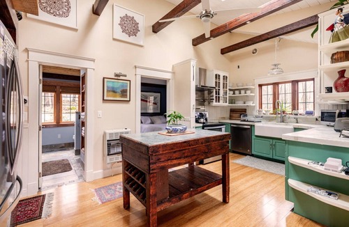 White Mills Cottage | Cottage on House Pond