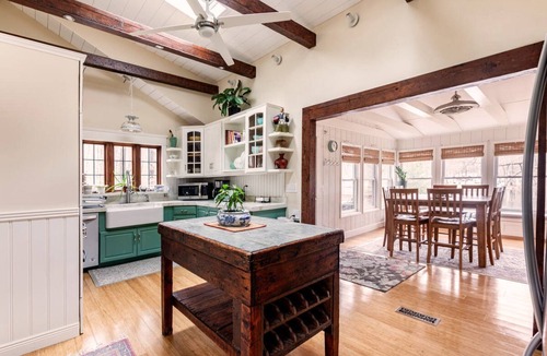 White Mills Cottage | Cottage on House Pond