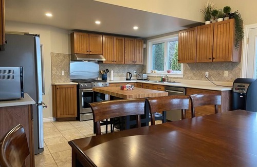 Newcastle House | Cottage on Lake Ontario