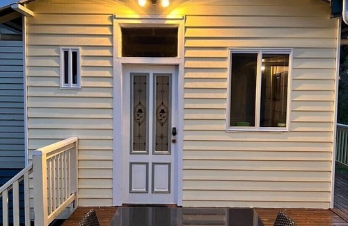 Toora Cottage | Cottage on orchard acreage with ocean views