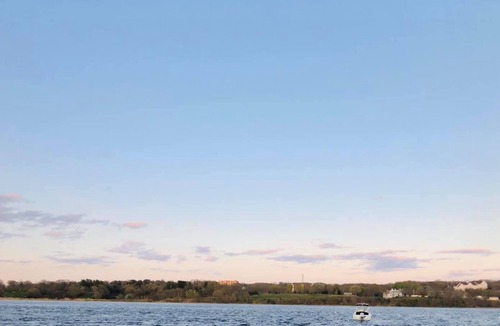 Somerset House | Cottage on River near Providence/Cape Cod/Newport