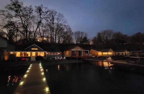 Town of Torrey Cottage | Cottage on Seneca Lake Shoreline