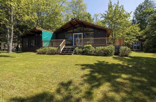Shortts Lake Cottage | Cottage on Shortts Lake
