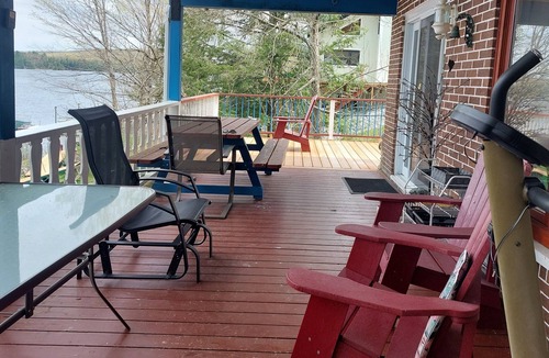 Eastman Ski Chalet | Cottage on Stukely Lake, Orford, Eastman, Qc, Canada