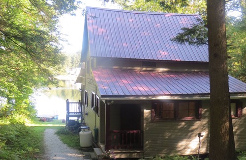 Burlington Flats Cottage | Cottage on Summit Lake