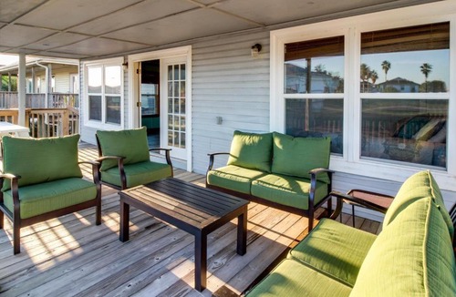 Jamaica Beach House | Cottage on the Canal