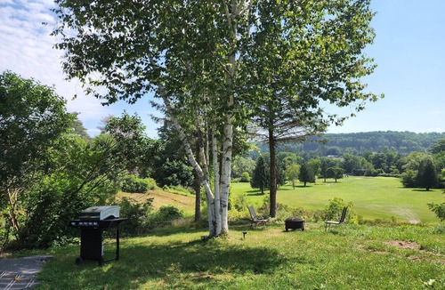 Oneonta Cottage | Cottage on the Country Club