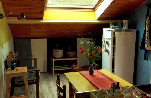 Fourbanne Cottage | Cottage on the edge of the Doubs River and bikeway Euro 6 'imperfect house'
