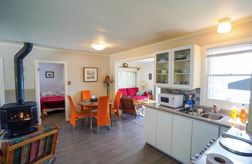 Colpoys Bay Cottage | Cottage On The Lake