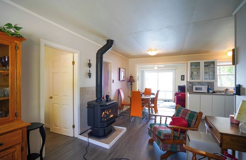 Colpoys Bay Cottage | Cottage On The Lake