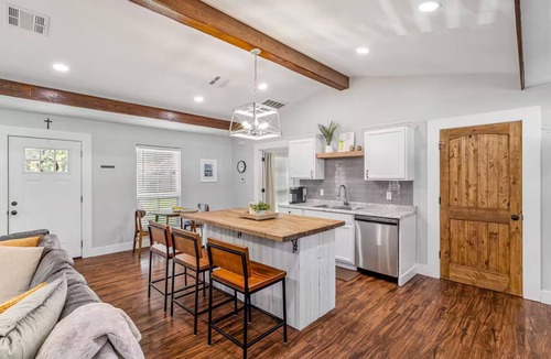Monroe House | Cottage on the North