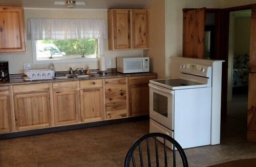 Clayton Cottage | COTTAGE ON THE WATER! Beautiful View! Week of July 25-August 1 still available!
