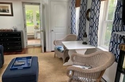 Pipes Cove Cottage | Cottage on the waterfront