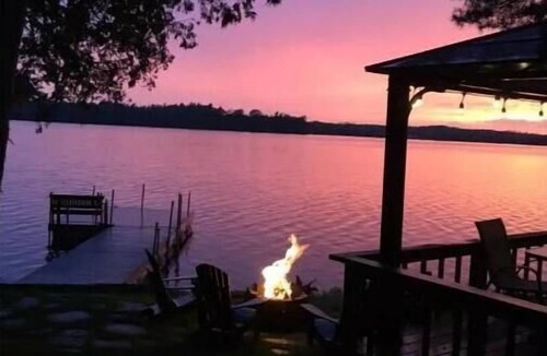 Colebrook Cottage | Cottage on Varty Lake - 25min from Kingston !