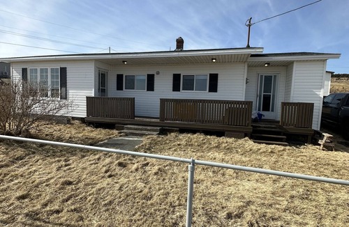 St. Vincent's-St. Stephen's-Peter's River House | Cottage overlooking the water!