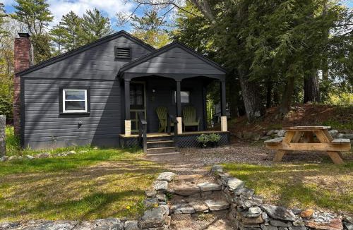 Holderness Hotel | Cottage Place on Squam Lake - Cabins