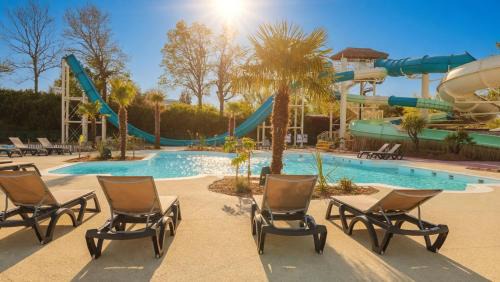 Hudimesnil Other | Cottage Premium, camping 5* avec parc aquatique