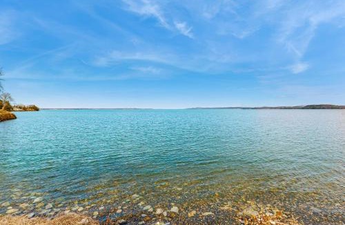 Malletts Bay Hotel | Cottage Retreat