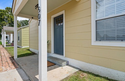 Laurel Cottage | Cottage Row: Mason