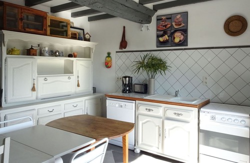 Saint-Ovin House | Cottage, Saint Ovin