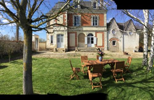 Champigny-sur-Veude Villa | COTTAGE SAINTE GENEVIEVE