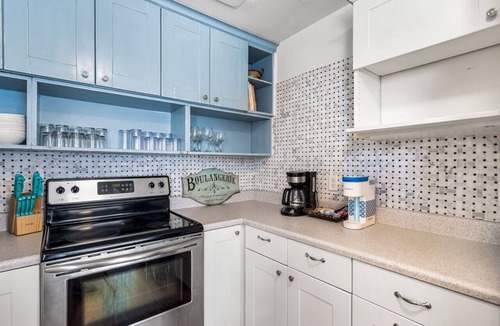 Crescent Beach House | Cottage Seas | Steps To The Beach | Dogs Allowed!