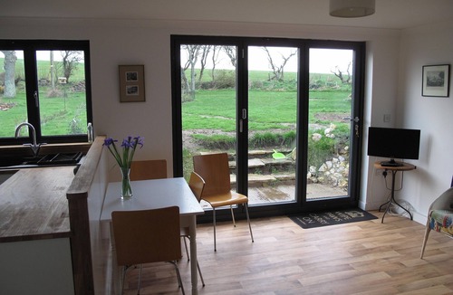 Godshill Cottage | Cottage Set In Rolling Countryside