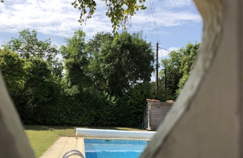 Gibourne Cottage | Cottage (sleep 5+cot) on Child-friendly Complex with shared pool and play areas