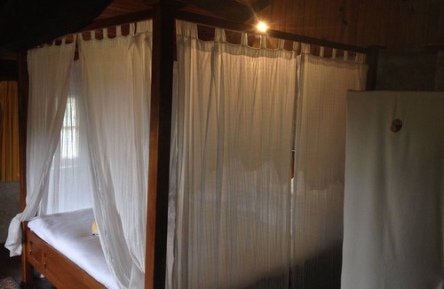 Gibourne Other | Cottage (sleep 8+cot) on Child-friendly Complex with shared pool and play areas