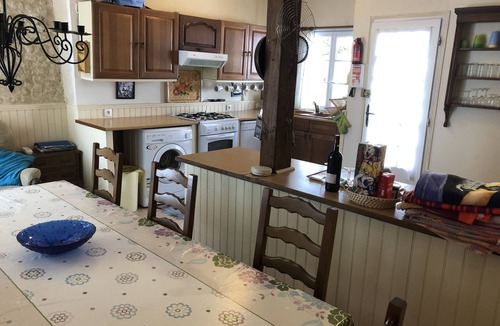 Gibourne Other | Cottage (sleep 8+cot) on Child-friendly Complex with shared pool and play areas