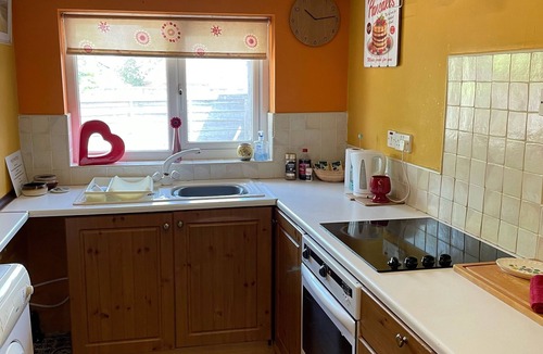 Yarm Cottage | COTTAGE SLEEPING 4 HAYSTACK/HAYLOFT NEXT TO FOX COVERT PUB YARM