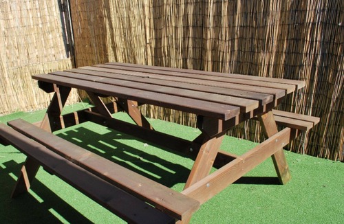 Yarm Cottage | COTTAGE SLEEPING 4 HAYSTACK/HAYLOFT NEXT TO FOX COVERT PUB YARM