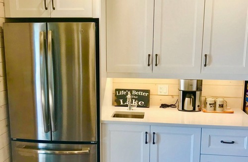 Irondale Cottage | Cottage & Sleeping Bunkies on Stunning Salmon Lake